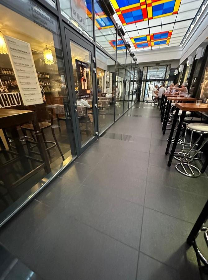 ברטיסלאבה Gorkeho Apartment In City Centre מראה חיצוני תמונה