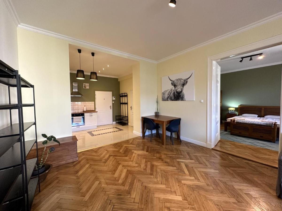 ברטיסלאבה Gorkeho Apartment In City Centre מראה חיצוני תמונה